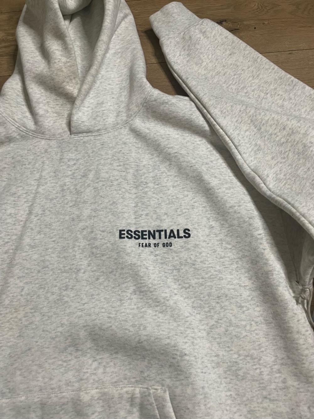 Essentials Fear of God Light Oatme Hoodie with Black Logo Unisex size Small - Picture 4 of 16